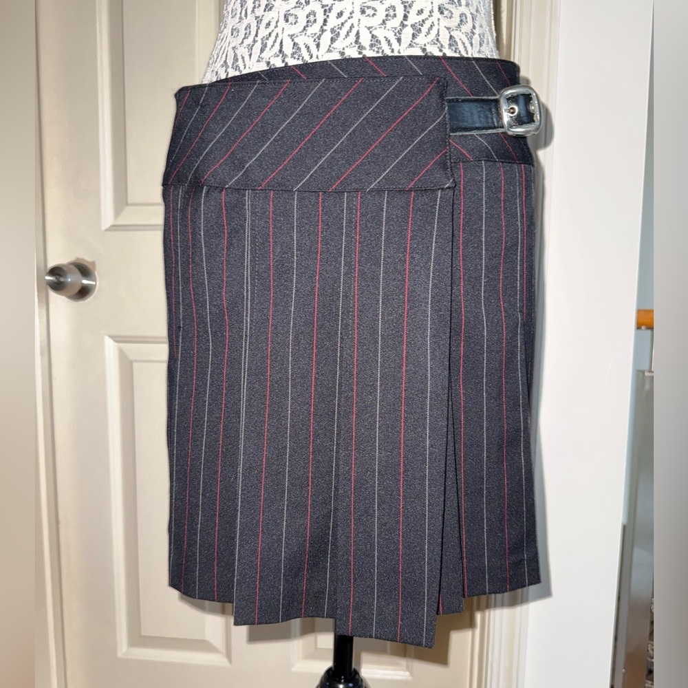 Laundry By Shelli Segal 4 Black, Red and White Pinstripe Pleated Wrap Mini Skirt